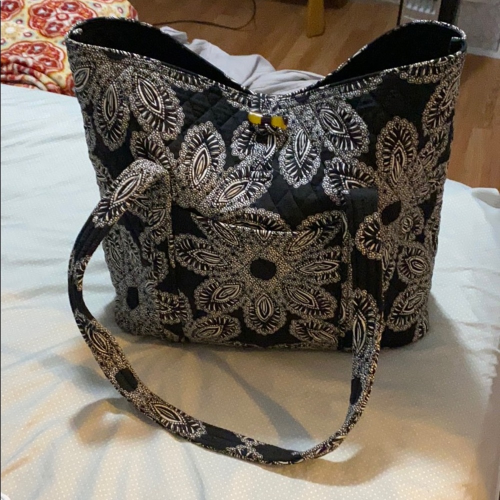 VERA BRADLEY BAG